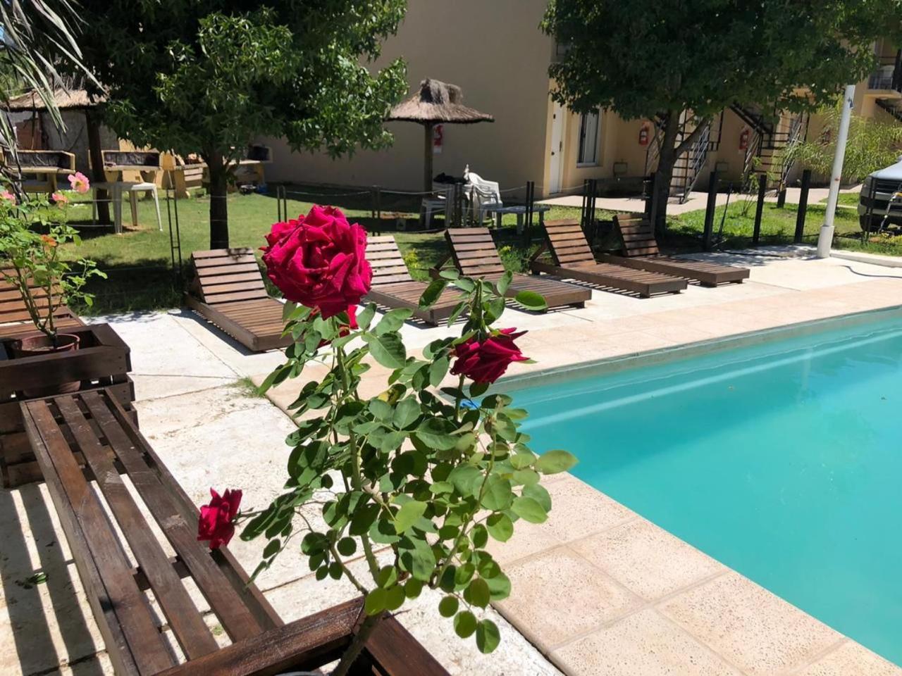 Brisas Del Lago Apartamentos Colón Eksteriør billede