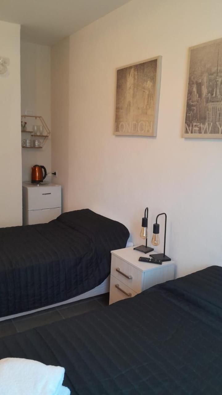 Brisas Del Lago Apartamentos Colón Eksteriør billede